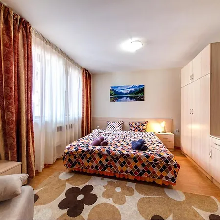 1bd View Retreat In With Fireplace By Flat Mаnager 아파트 *