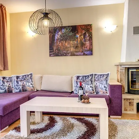 1bd View Retreat In With Fireplace By Flat Mаnager * 팜포로보